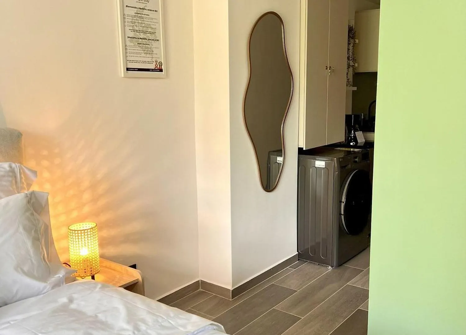 Bit By Simple Stay Medellín Apartmán